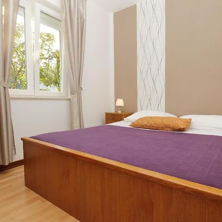 Apartment In Mit Eigenem Balkon *