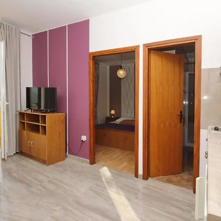 In Mit Eigenem Balkon Apartment